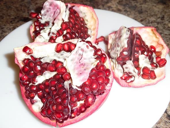 Pomegranates can clear your acne.