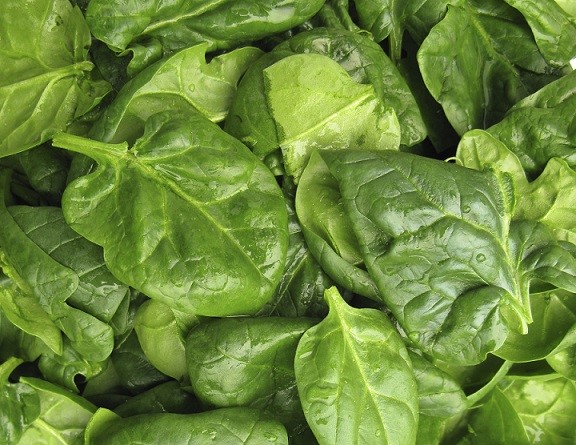 Does spinach clear skin and acne?