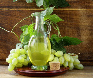 Grapeseed oil for acne and skincare.