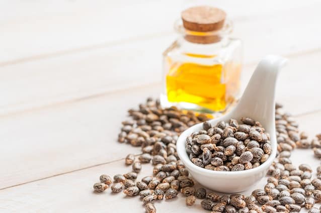 Does castor oil clear acne and skin?