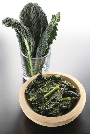 Obscure acne facts - kale and spinach for sunlight.