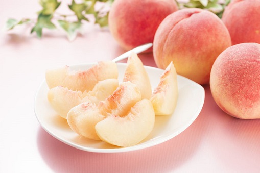 Peaches for acne and skincare - the official report.
